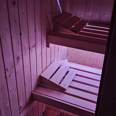 Stan Na Dan Kozarska Dubica Appartement Bosanska Dubica Buitenkant foto