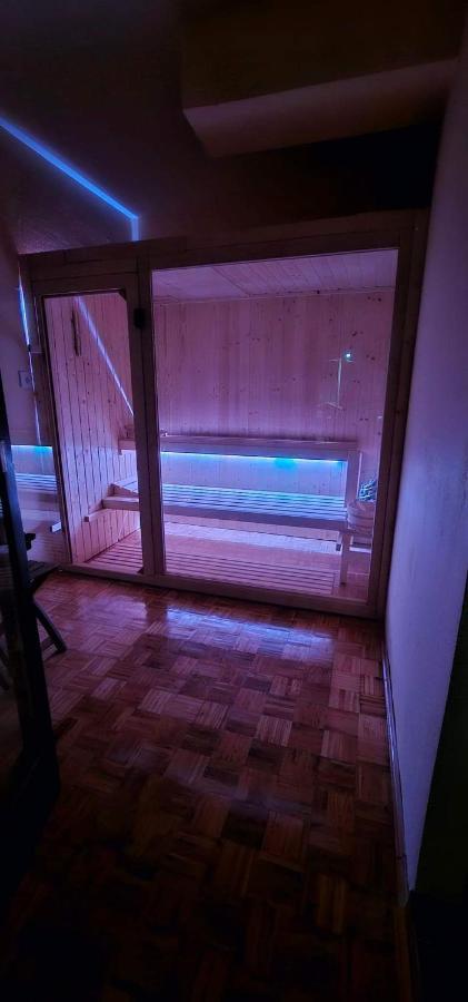 Stan Na Dan Kozarska Dubica Appartement Bosanska Dubica Buitenkant foto