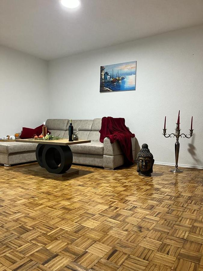 Stan Na Dan Kozarska Dubica Appartement Bosanska Dubica Buitenkant foto